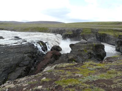 Wasserfall Richtung Kerlingarfjöll