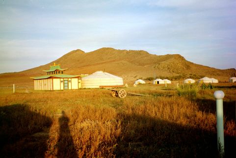 Bayangobi-Camp